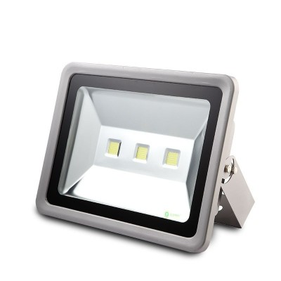 LED射灯 200W LED光源节能省电安全耐用